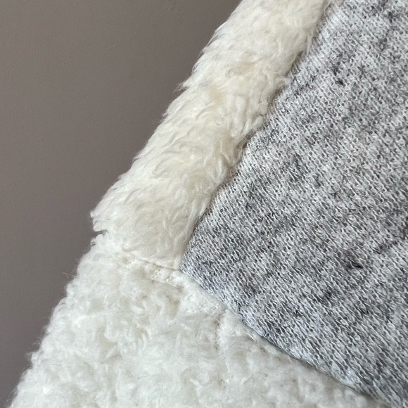 Cozy Fuzzy Sherpa Hoodie - Picture 3 of 5